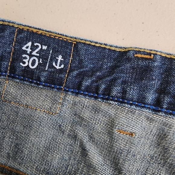 Nautica Men's Relaxed Fit Blue Jeans - Picture 4 of 10